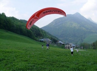  Two-seater paraglider ready for takeoff 